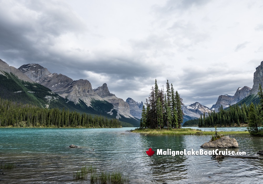 Maligne Lake Cruise Island Shore View with Hall of Gods