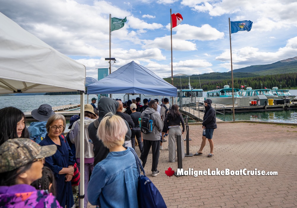 Maligne Lake Boat Cruise Three Flags