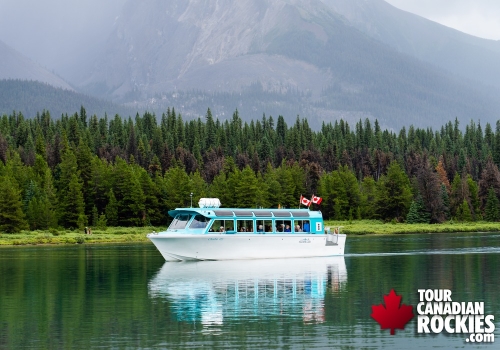 Maligne Lake's different Boat Tours & Rentals